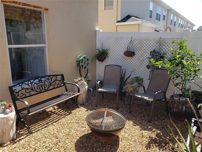 Building Photo - 16530 Cedar Crest Dr