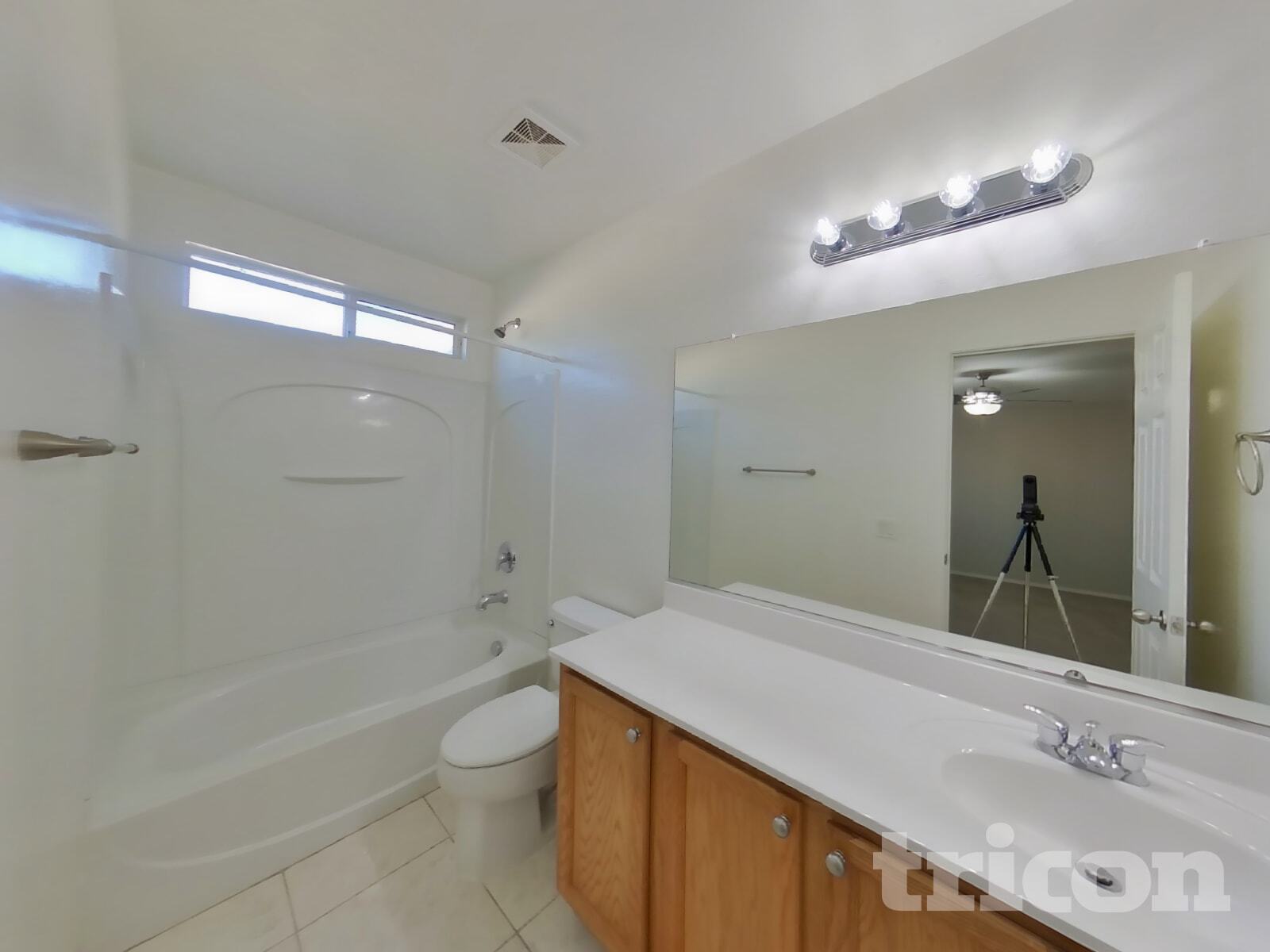 Building Photo - 5306 E Silverbell Rd