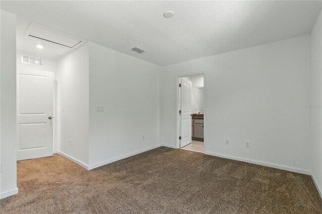 Building Photo - 11750 Sunsail Ave