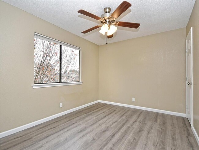 Building Photo - 610 Bristlewood Cove