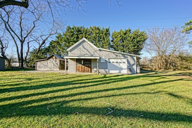Building Photo - Harbeson Farmhouse