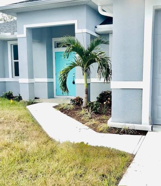 Building Photo - 25197 Alcazar Dr