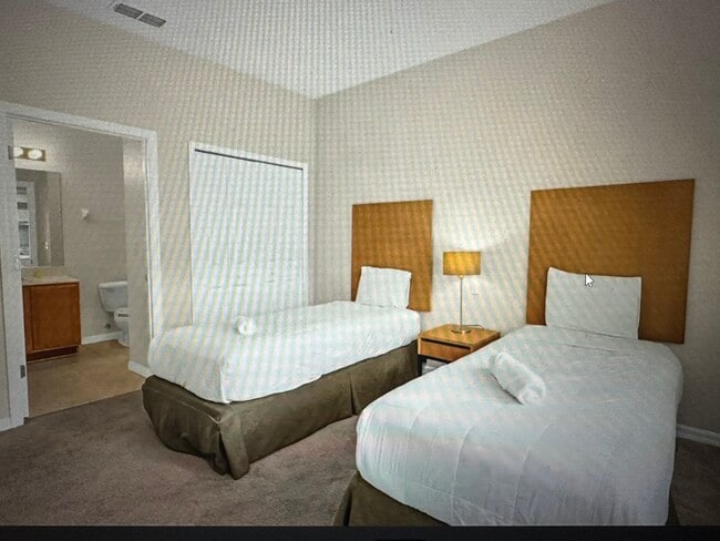 Building Photo - 2723 Impala Ln