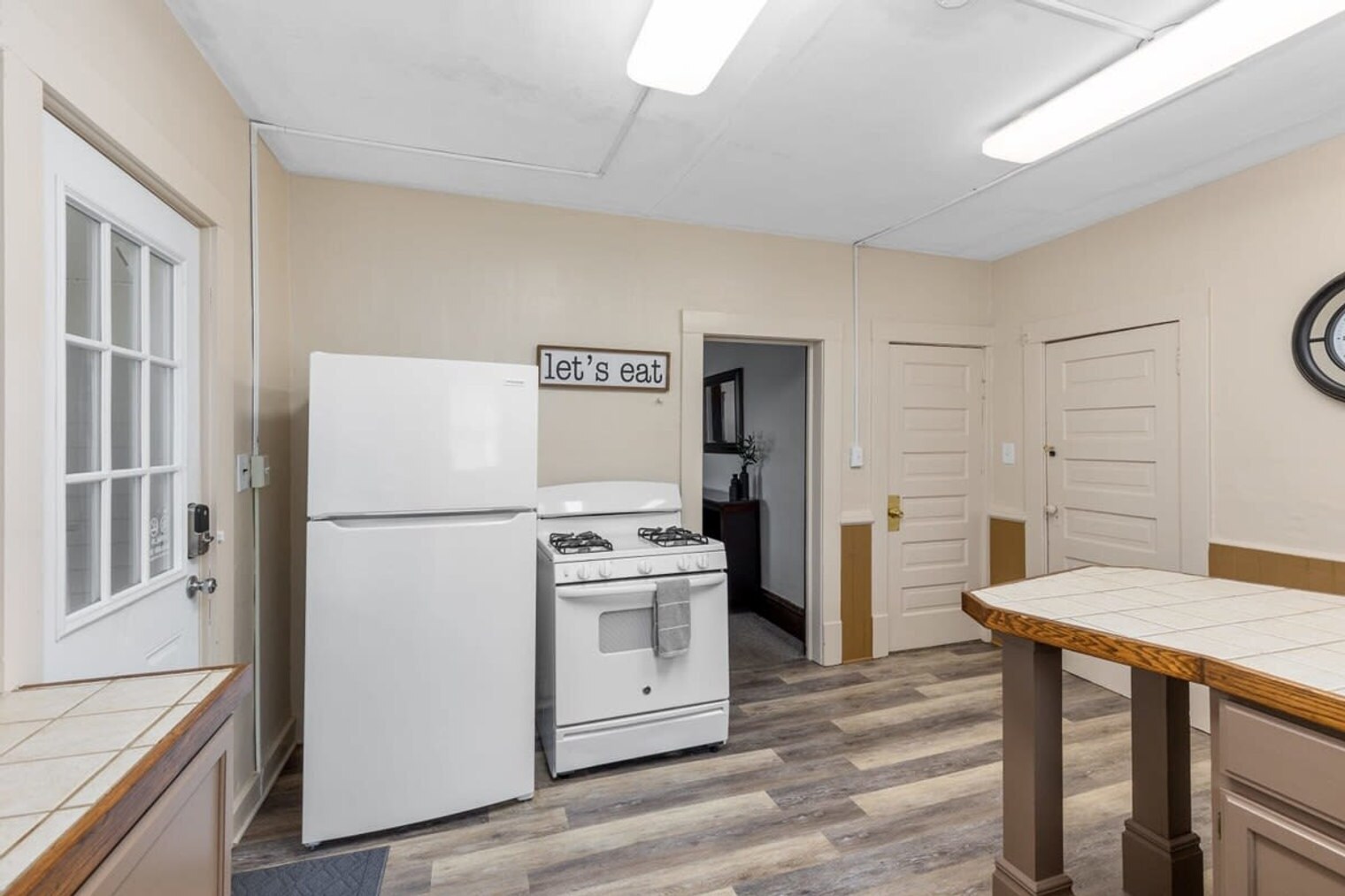 Building Photo - 15 Straight Ave SW