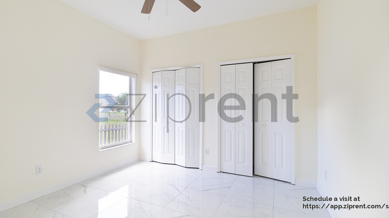 Building Photo - 2732 Wingfield Pl