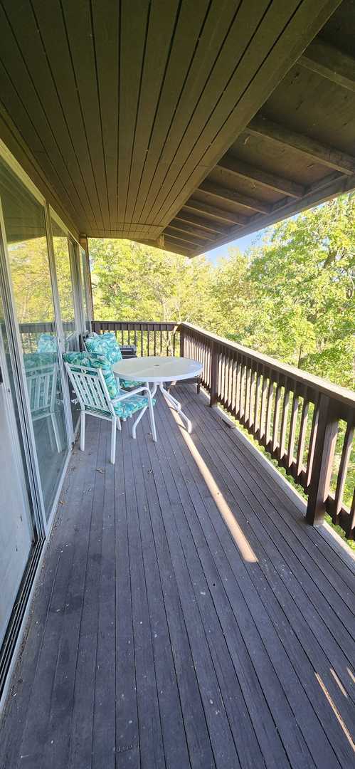 Building Photo - 5534 E Lake Dr