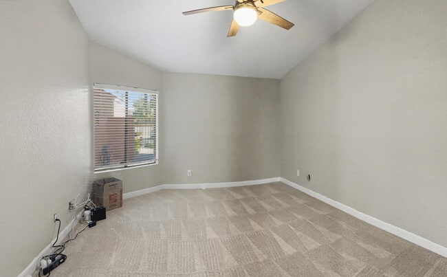 Building Photo - 76915 Turendot St