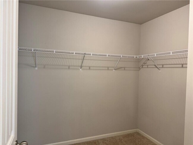 Building Photo - 71 Wayside Terrace