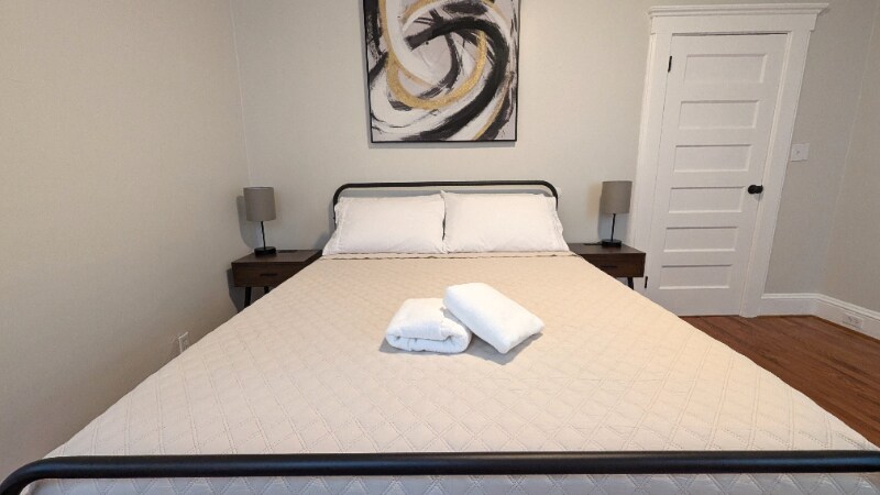 Building Photo - 352 Jackson St