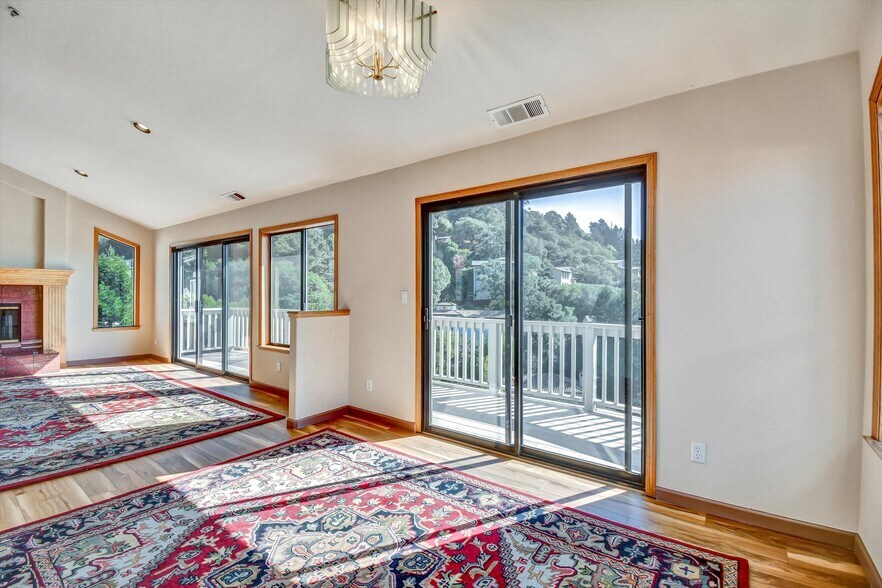 Building Photo - 616 Gravatt Dr