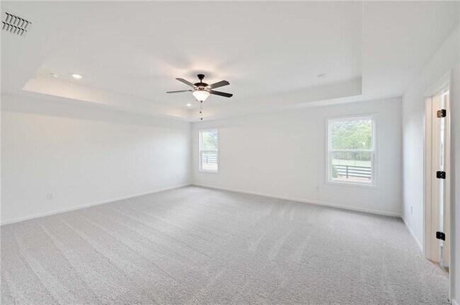 Building Photo - 564 Silverleaf Trl