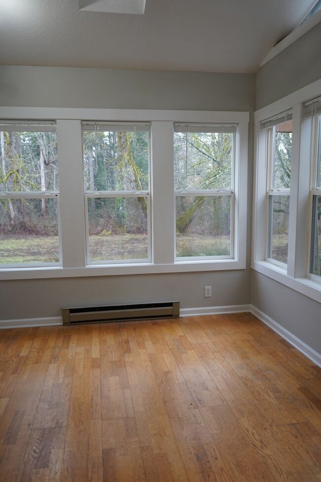 Building Photo - 9104 NE 34th Ave