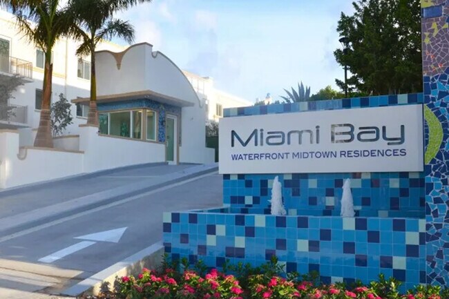 Building Photo - 601 NE 39th St