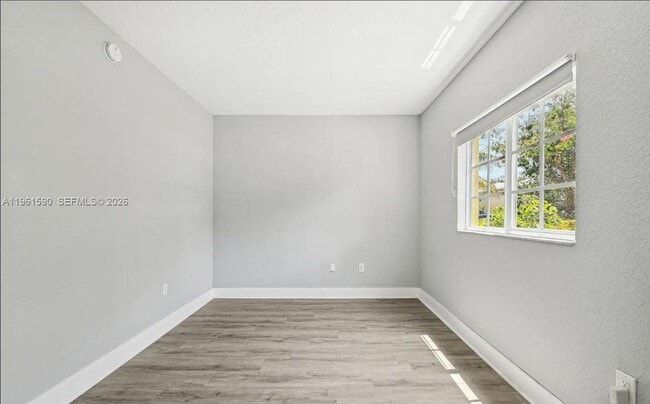 Building Photo - 380 NW 20th St