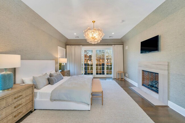 Building Photo - 21 Barn Ln