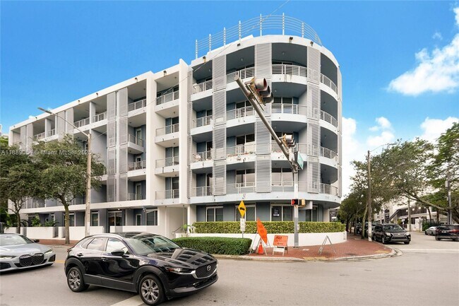 Building Photo - 3339 Virginia St