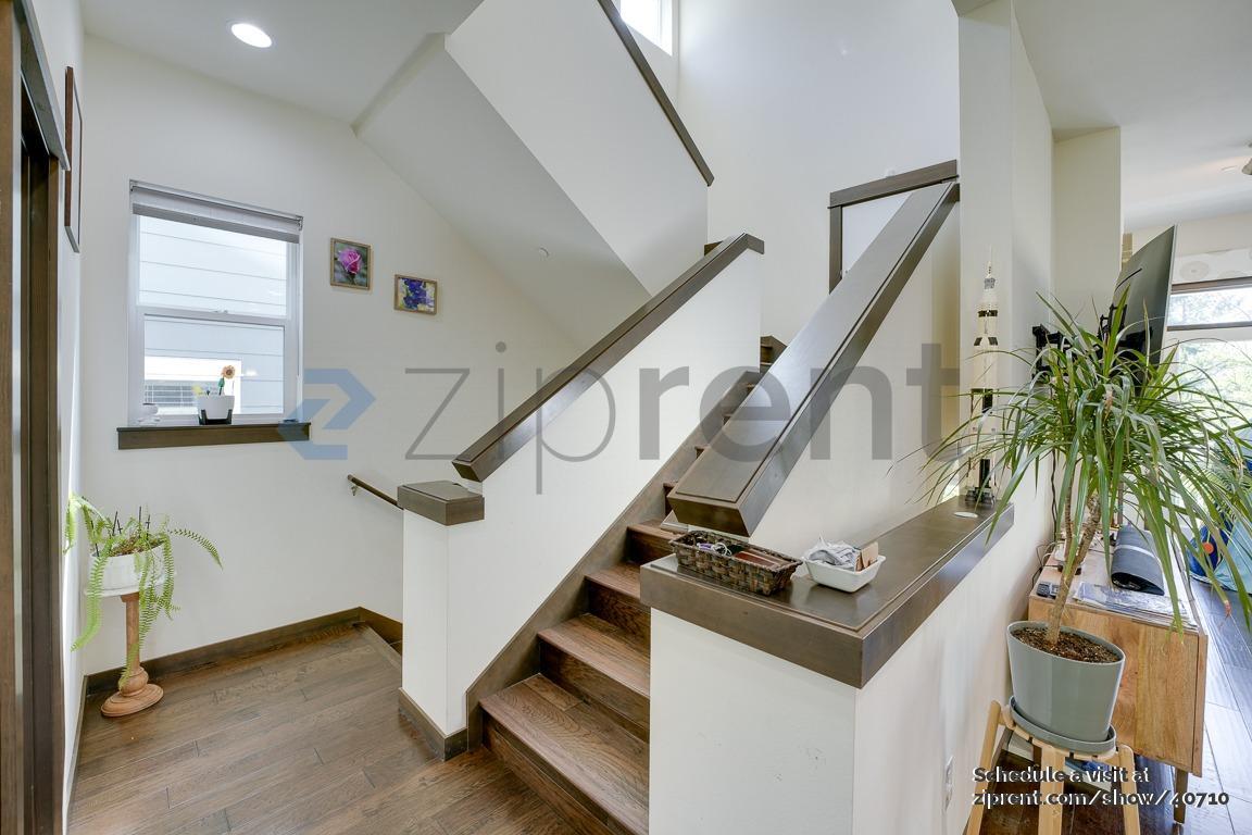 Building Photo - 8458 169th Ave NE