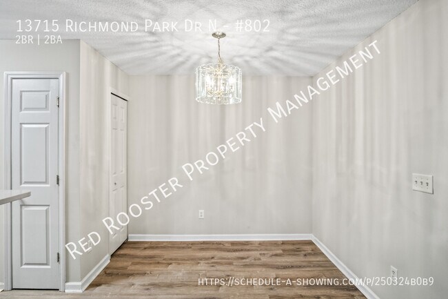 Building Photo - 13715 Richmond Park Dr N