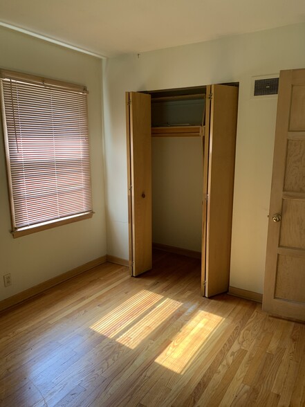 Building Photo - 4107 F St