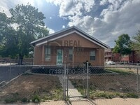 Building Photo - 1803 Spruce St