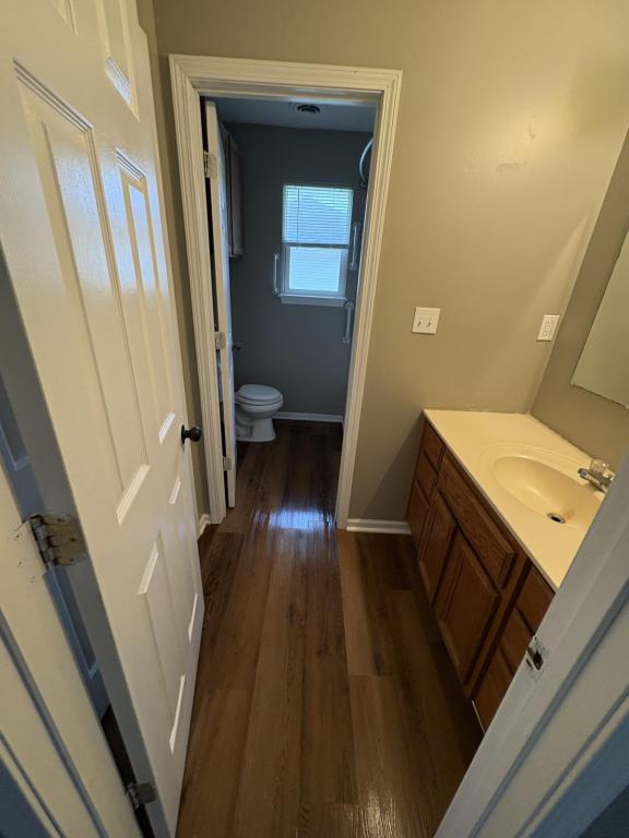 Building Photo - 205 E Broadway St