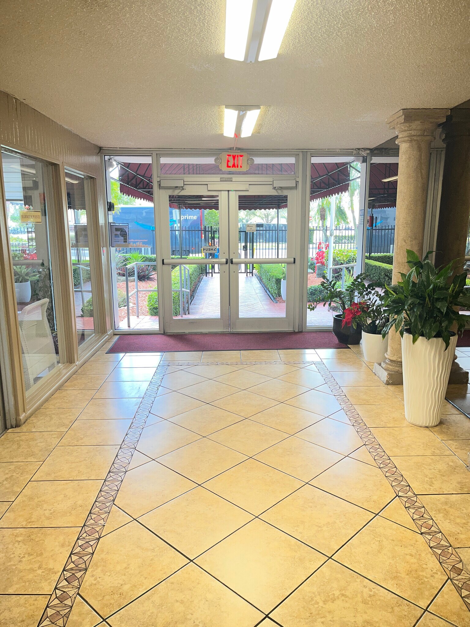 Building Photo - 1251 NE 108th St