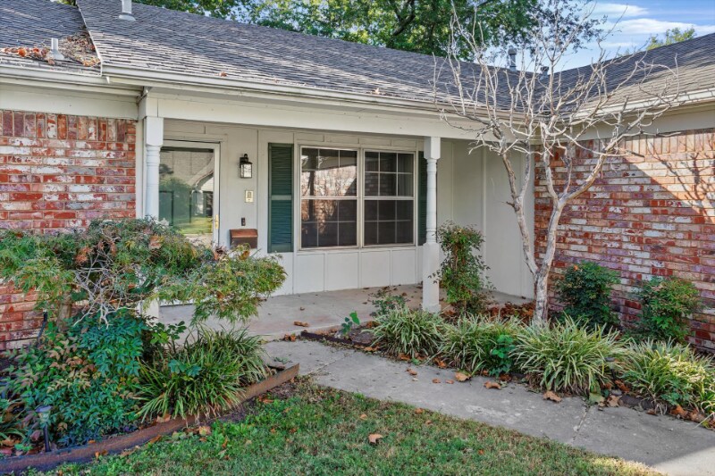 Primary Photo - 10918 E 29th St