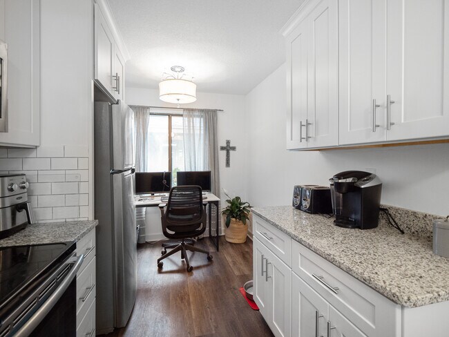 Building Photo - 2134 Sea Hawk Dr