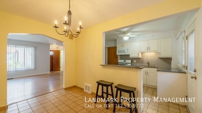 Building Photo - 1215 N Harlem Ave