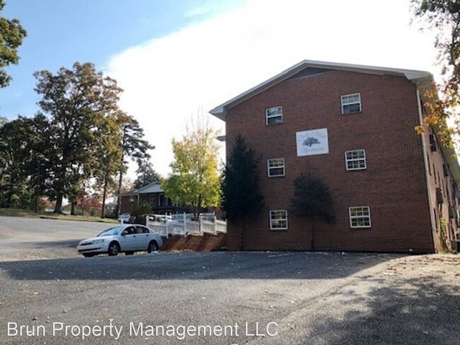 Building Photo - Oakhill Apartments