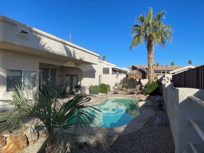 Building Photo - Home in Residential Estates Golf Course Neighborhood for rent!