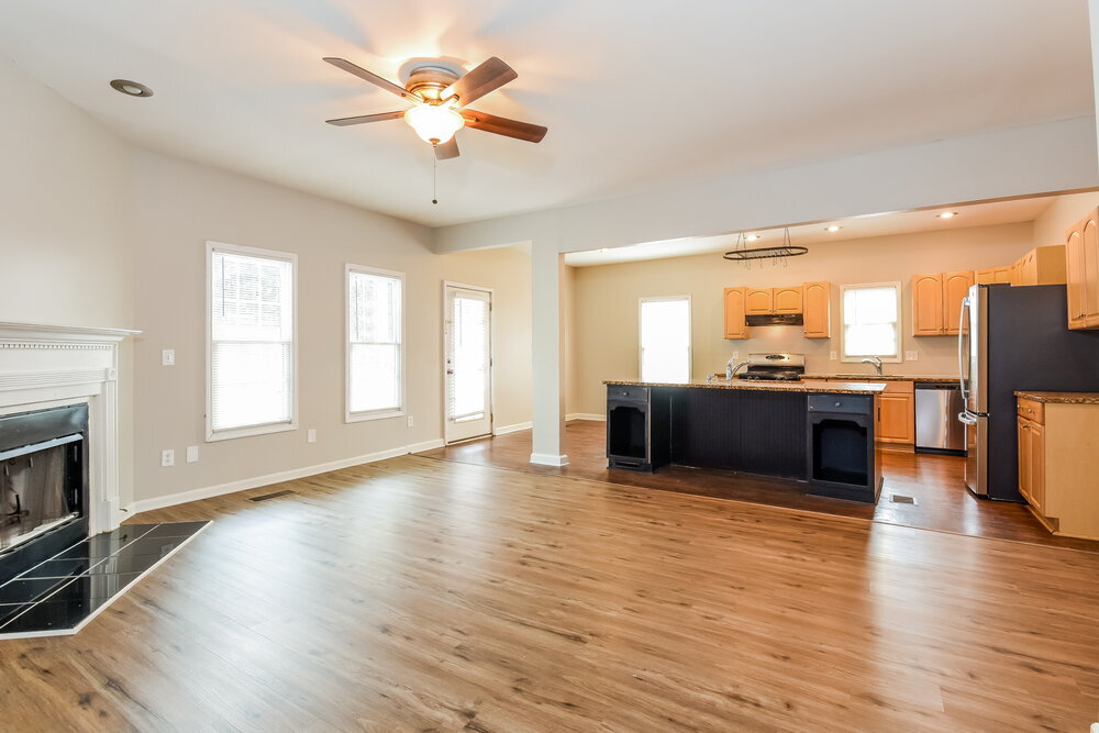 Building Photo - 4167 Arapaho Dr