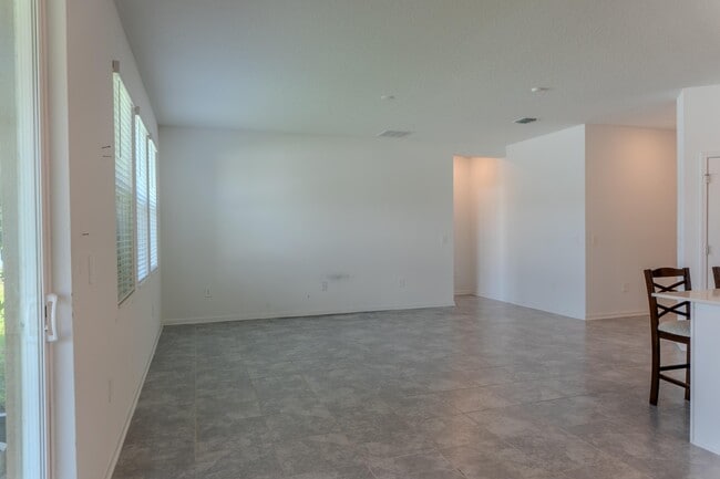 Building Photo - 561 Hatteras Rd