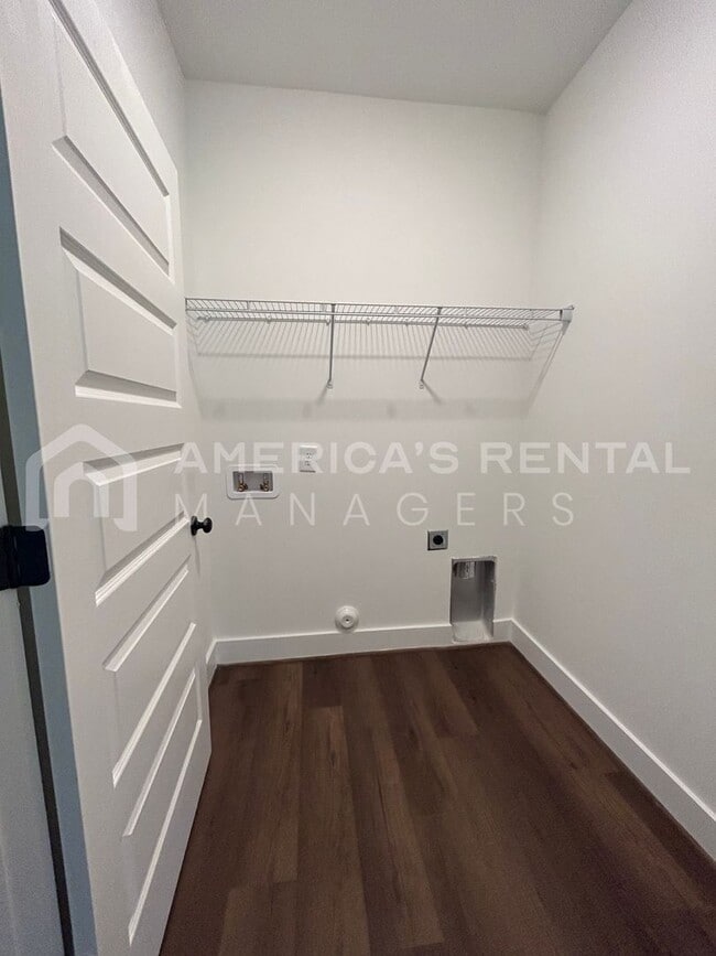 Building Photo - Home for Rent in Bessemer, AL!!! Available to View Now!!!