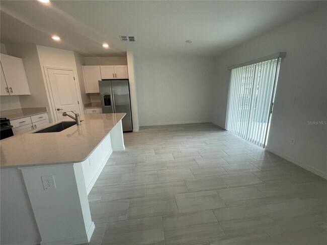 Building Photo - 9645 Carabiner Wy