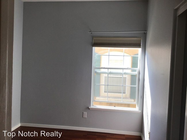 Building Photo - 3 br, 2.5 bath House - 11410 Miro Circle