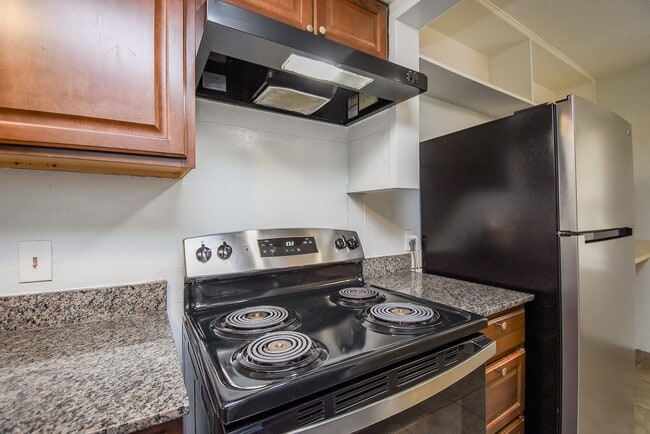 Building Photo - 5154 Markwood Ln