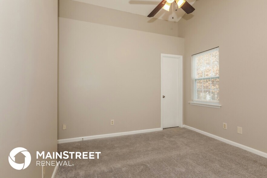 Building Photo - 7516 Swedish Ivy Ln