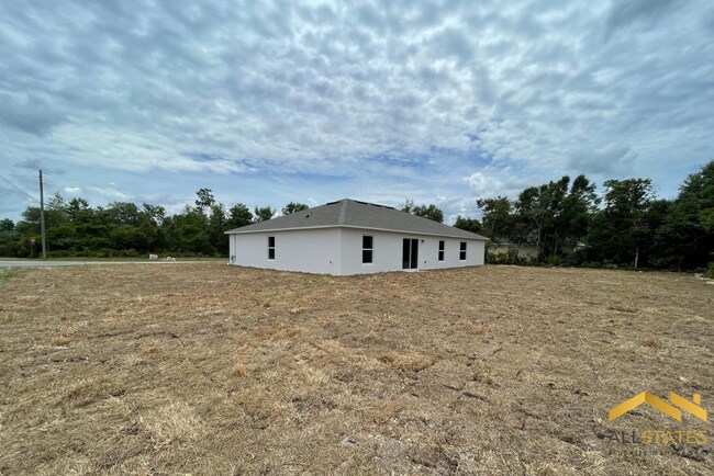 Building Photo - 15932 SW 34th Court Rd