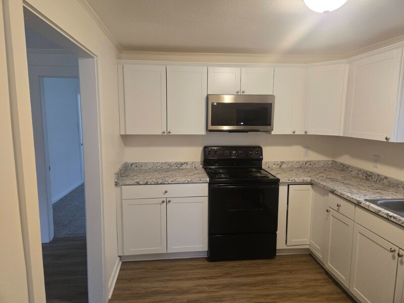 Building Photo - 202 W Peachtree St