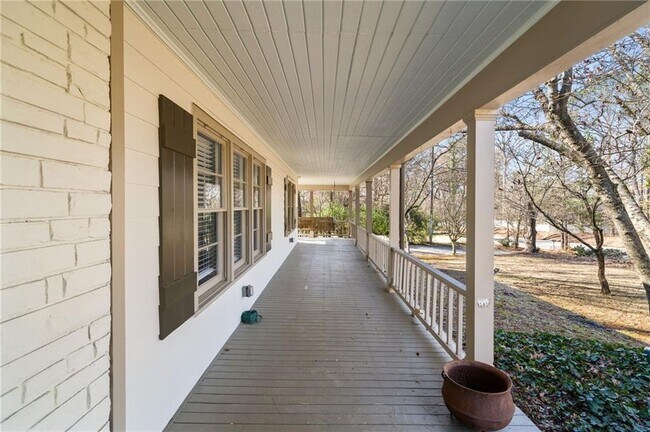 Building Photo - 1140 Goodwin Pl NE