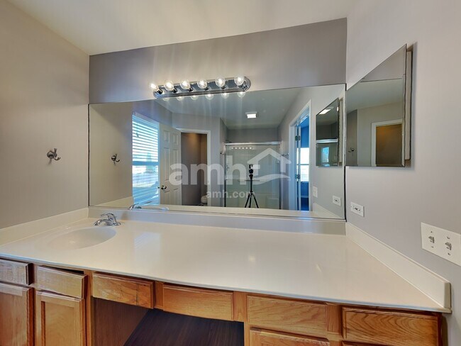 Building Photo - 2364 Chesapeake Bay