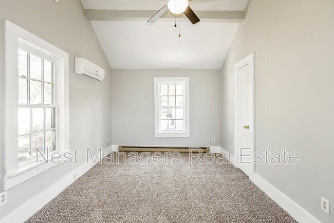 Building Photo - 210 Sedberry St