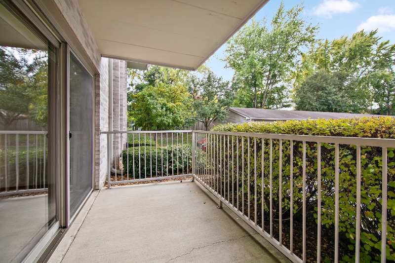 Building Photo - 1061 Ashley Ct N