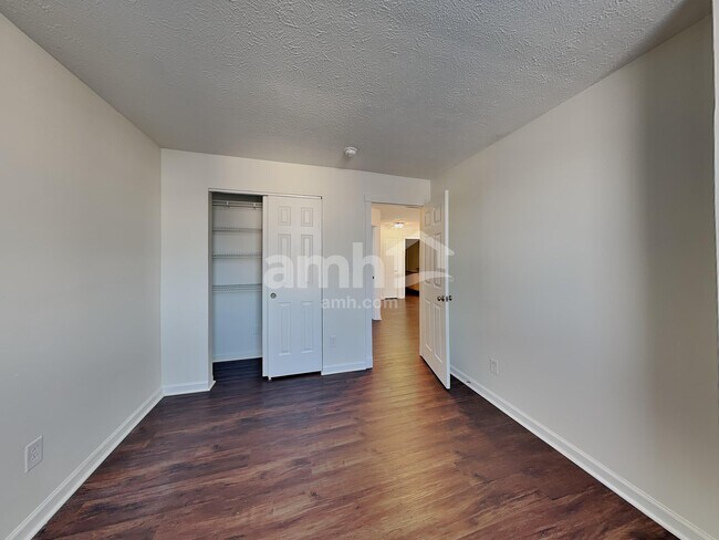 Building Photo - 12373 Carriage Stone Dr