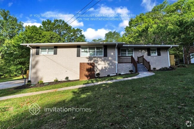 Building Photo - 2367 Fox Dr