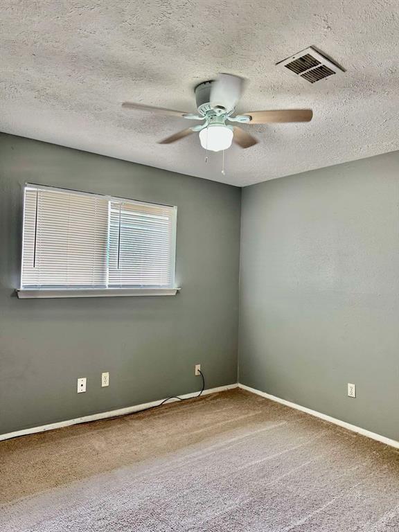 Building Photo - 15826 Bazelbriar Ln