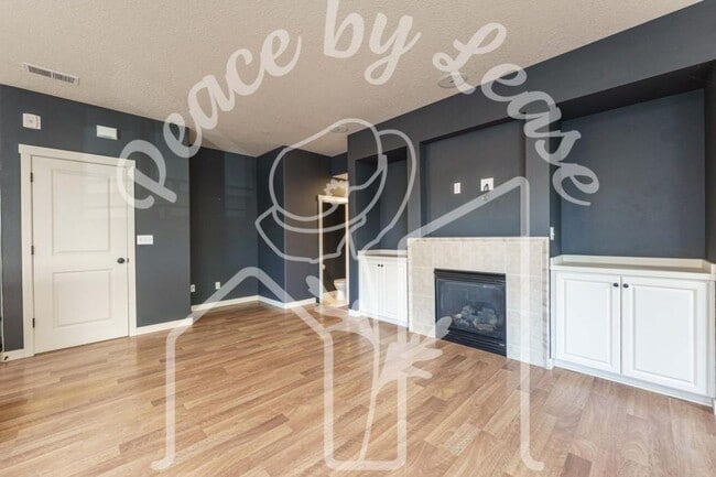 Building Photo - 8838 NE Brentford Way