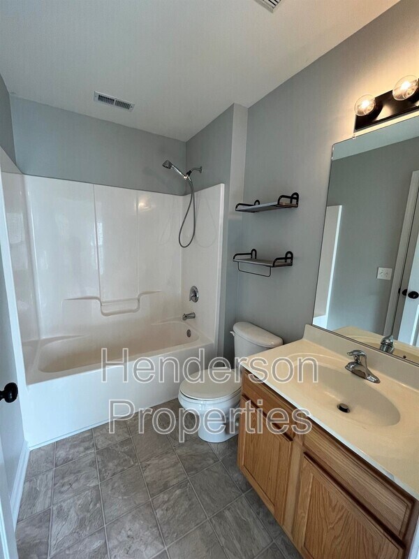 Building Photo - 9552 Glenashley Dr