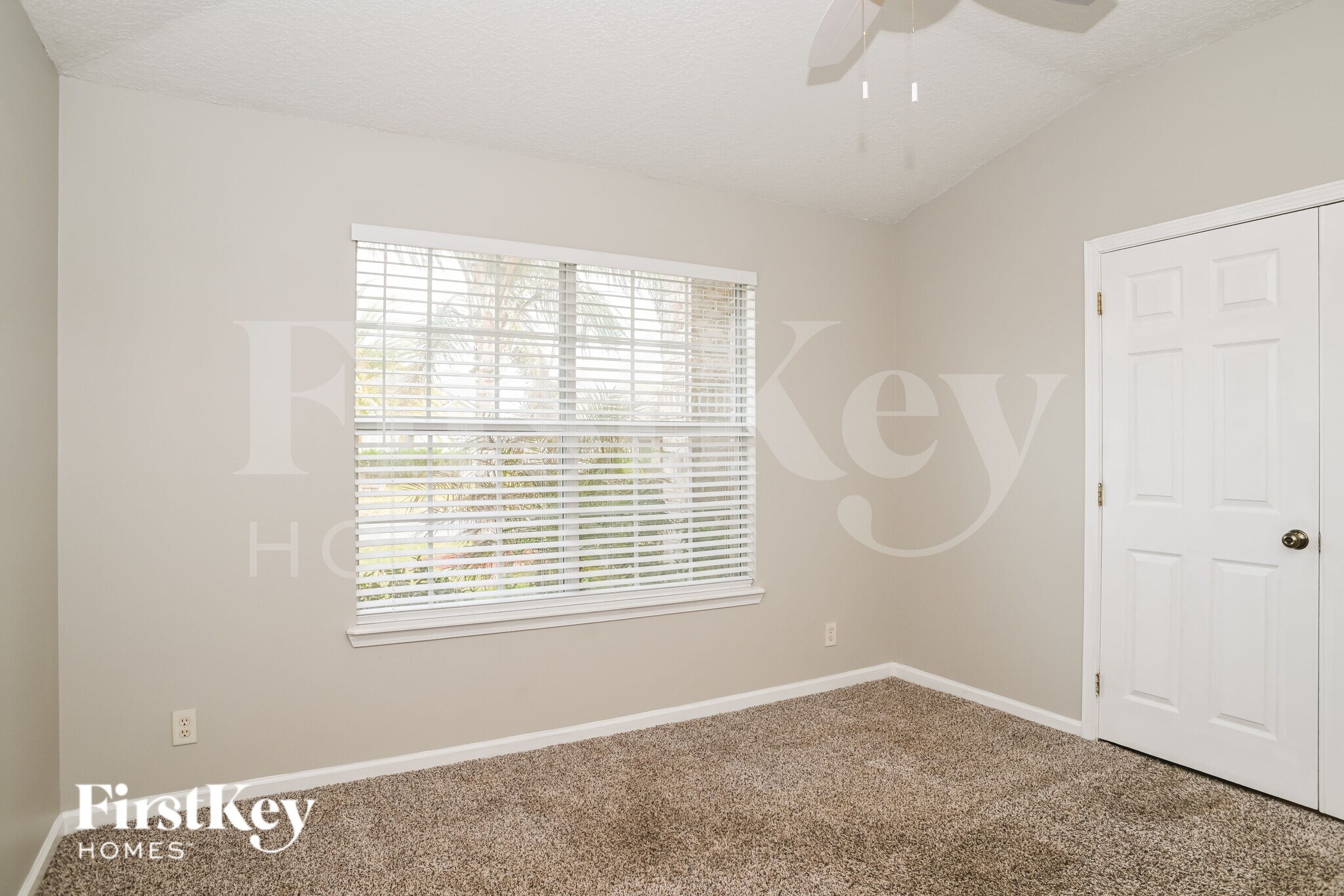 Building Photo - 2352 Chartley Ln S